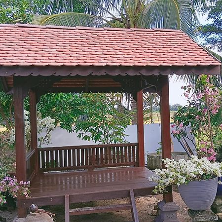 Kurau Inn Farmstay Kuala Kurau Eksteriør bilde