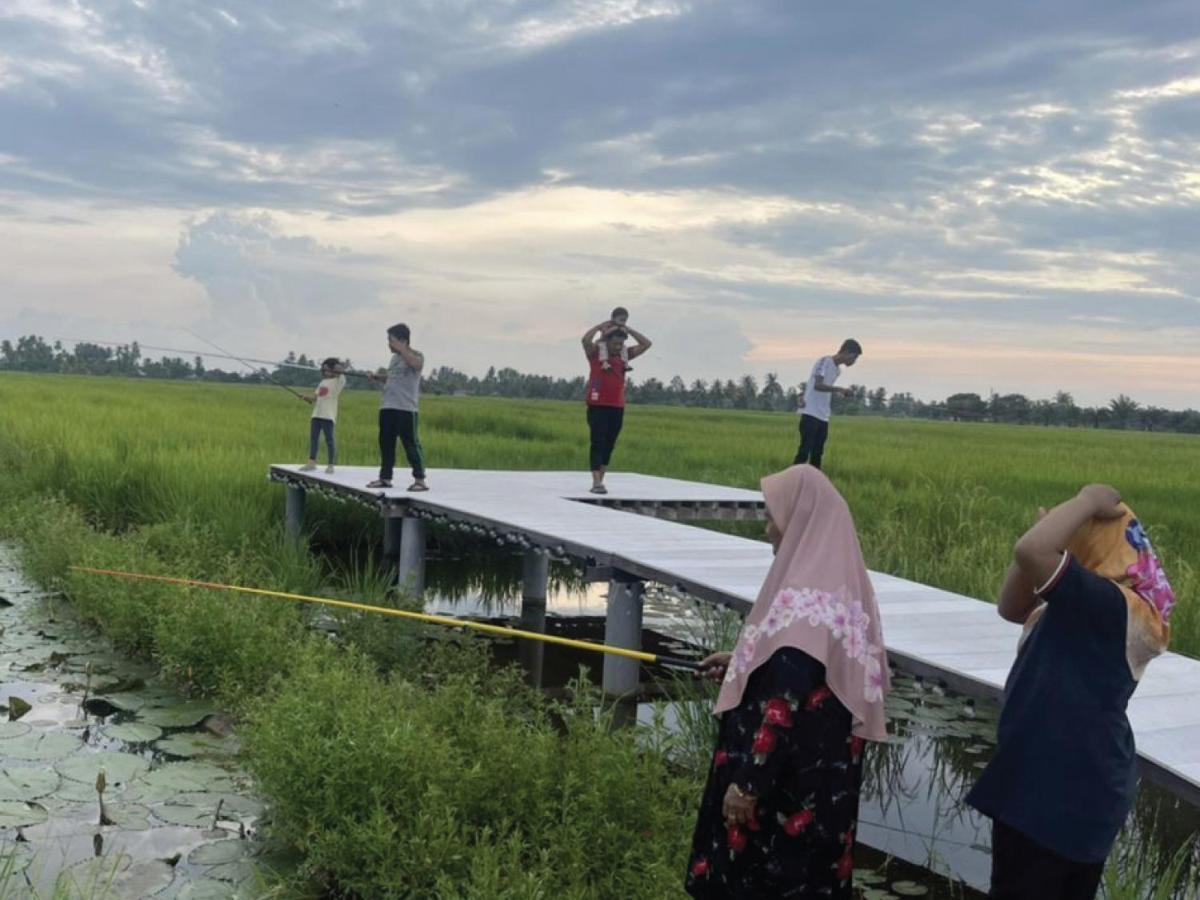 Kurau Inn Farmstay Kuala Kurau Eksteriør bilde
