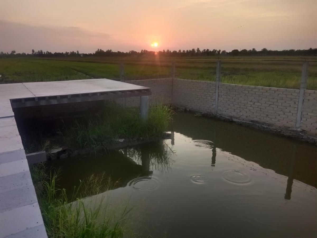 Kurau Inn Farmstay Kuala Kurau Eksteriør bilde