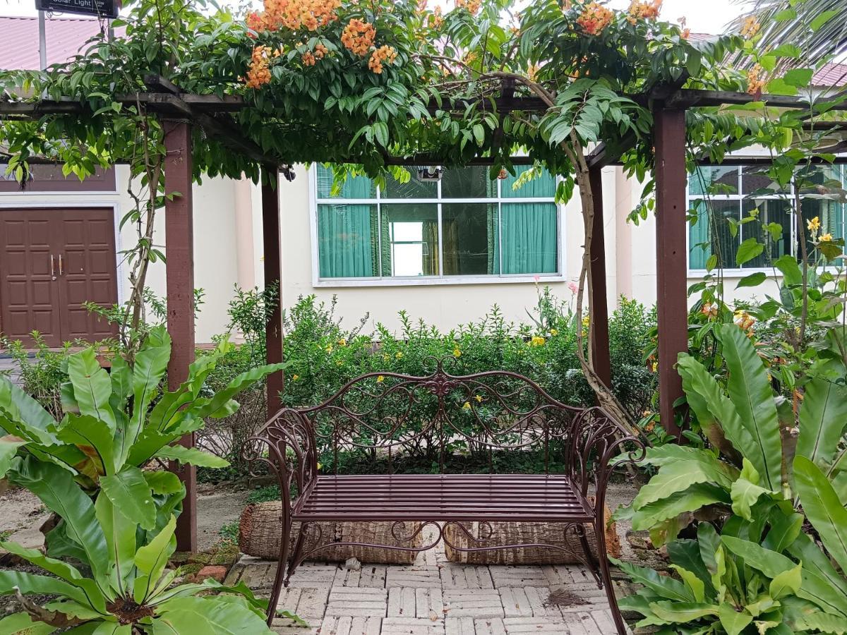 Kurau Inn Farmstay Kuala Kurau Eksteriør bilde